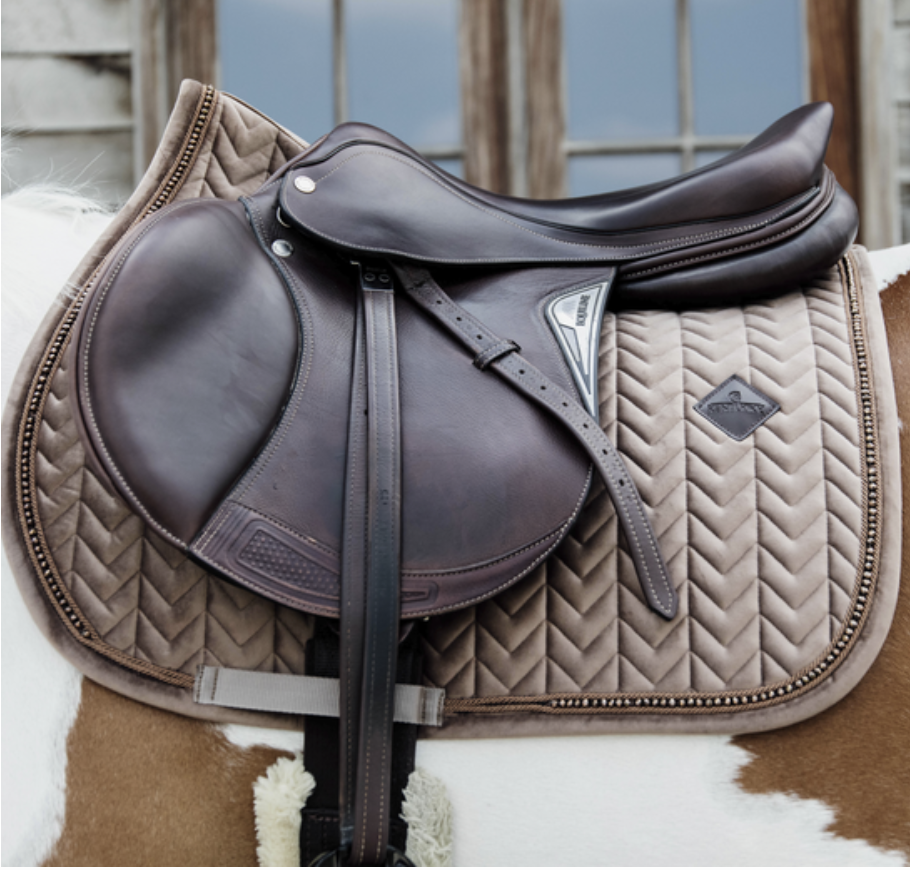 Mandil Saddle Pad Velvet Pearls