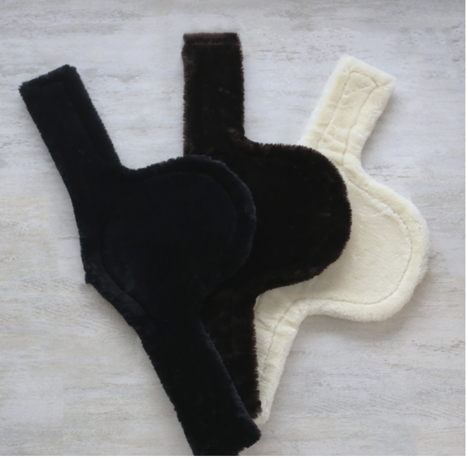 Chiporro para Guatero SHEEPSKIN STUDGIRTH